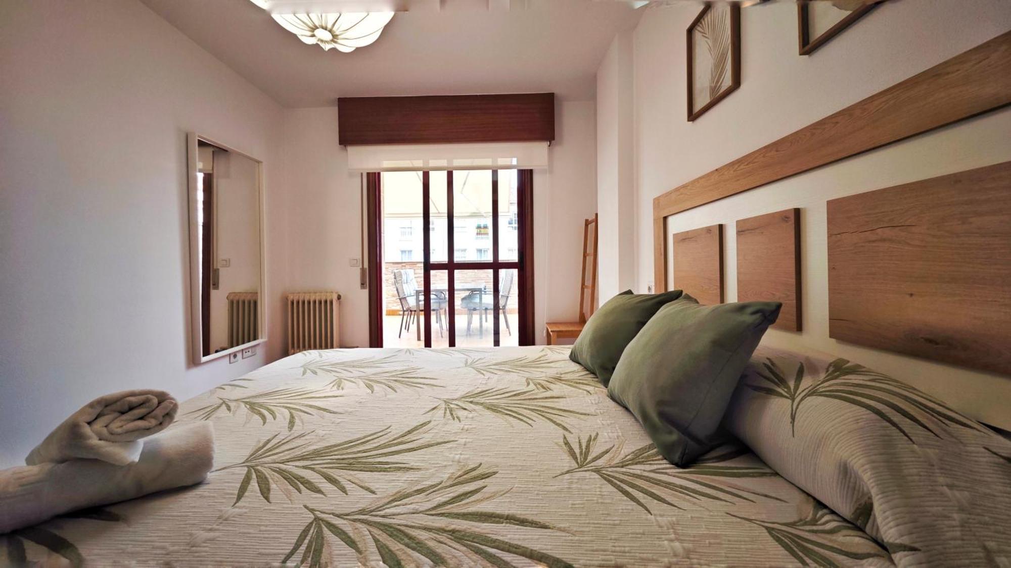 Piso Centrico Santiago De Compostela Con Amplia Terrazaアパートメント エクステリア 写真